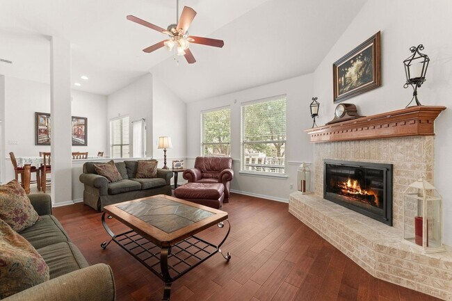 Building Photo - 2600 Lost Mine Tr