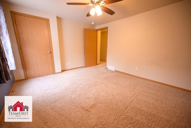 Building Photo - 2135 S Broadway