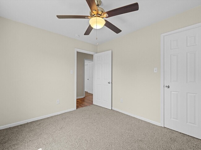 Building Photo - 6403 O Brien St