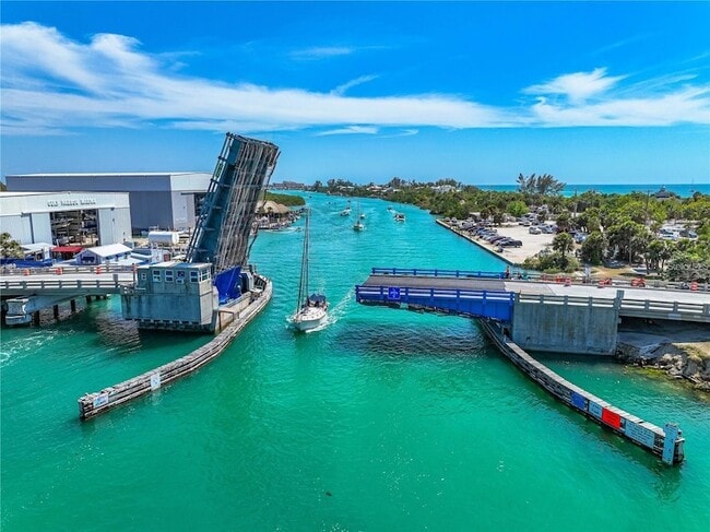 Building Photo - 210 Albee Rd W