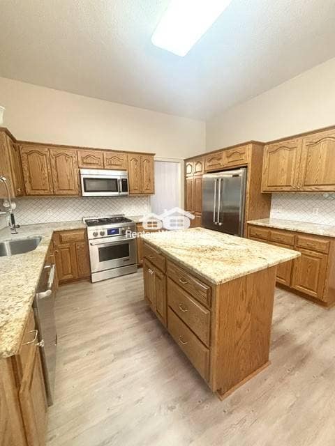 Building Photo - 1405 8th Ave N