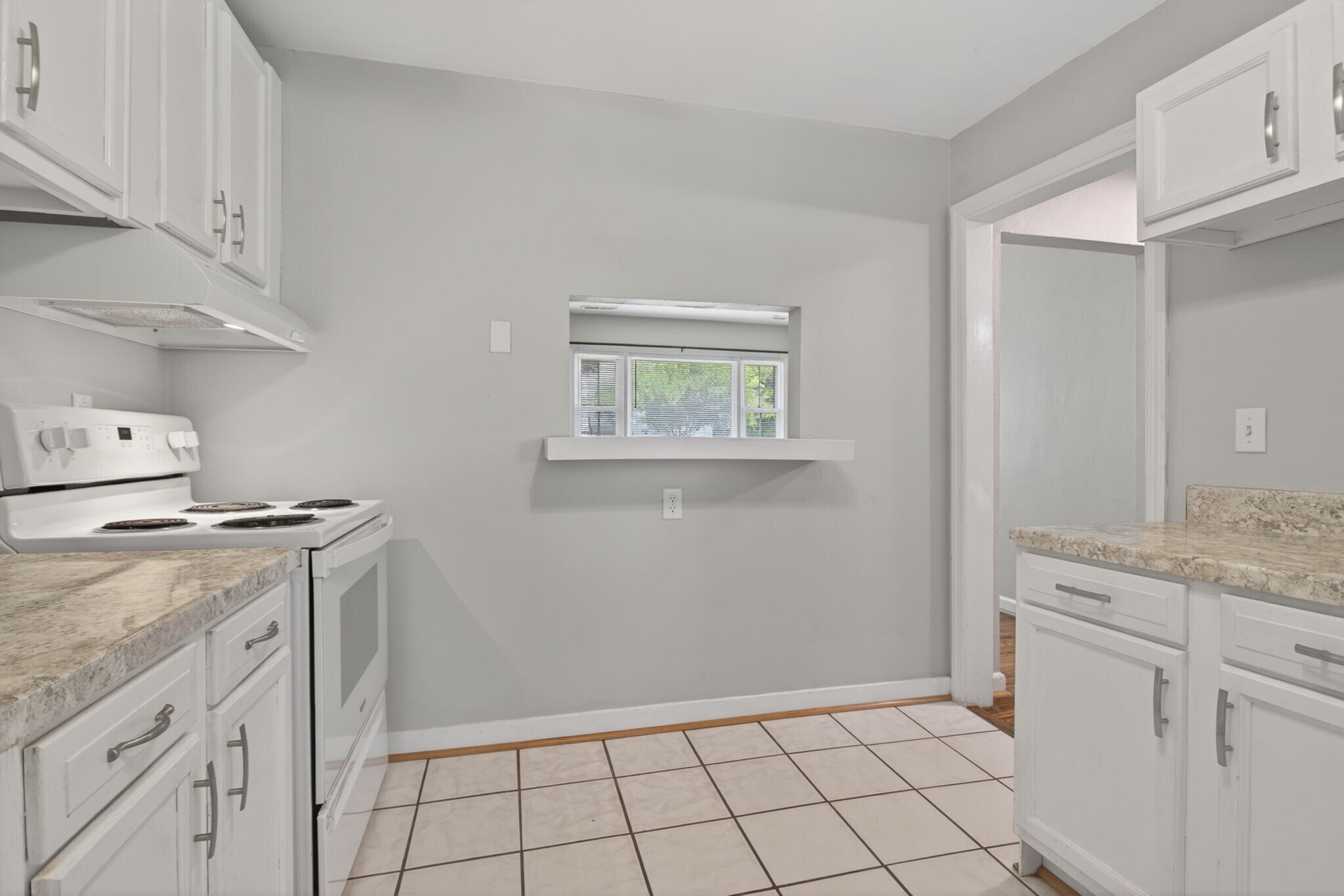Building Photo - 404 Roselynn Ln