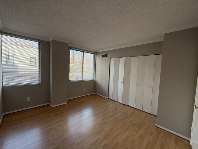 Building Photo - 1245 13th St NW