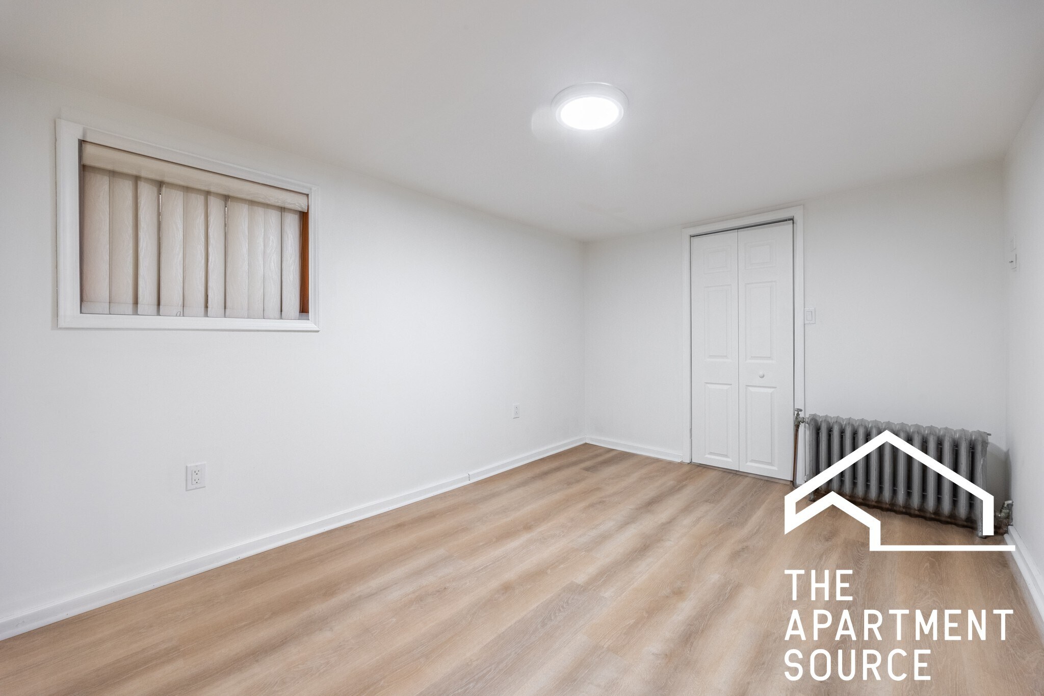 Building Photo - 2305 N Melvina Ave