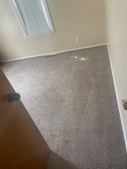 Building Photo - 623 Clark St