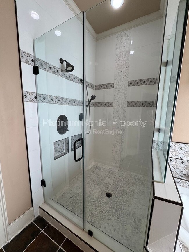 Building Photo - 1811 Traditions Way