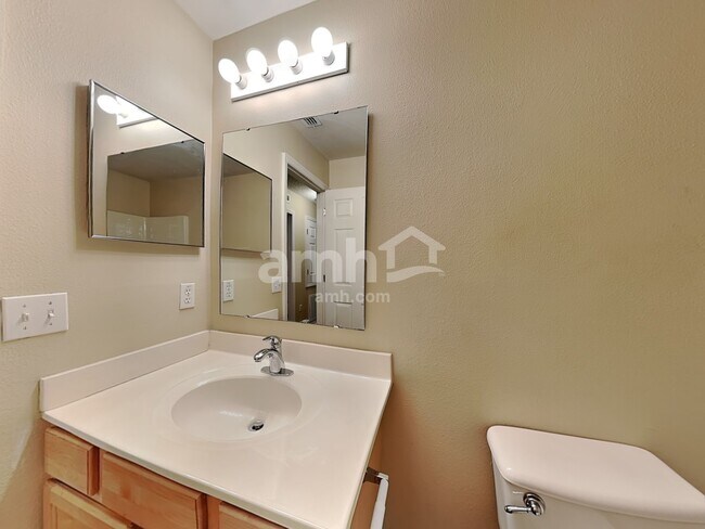 Building Photo - 1071 Royal Marquis Cir