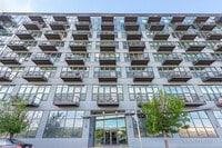 Building Photo - 1224 W Van Buren St