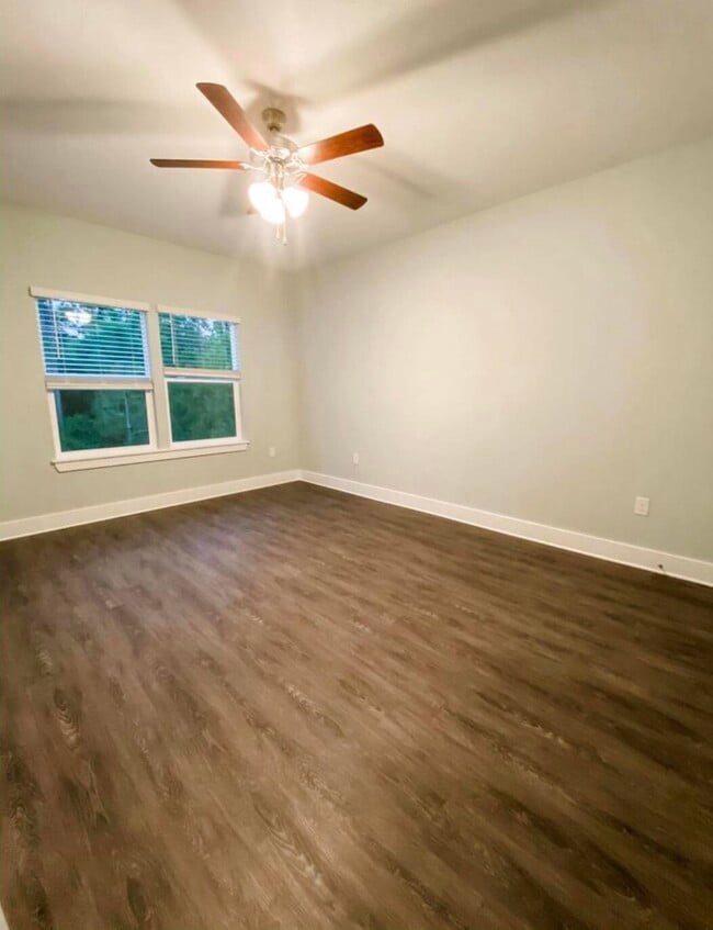 Building Photo - 312 N Sand Palm Rd