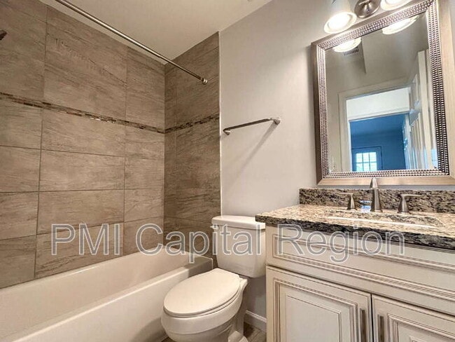 Building Photo - 13059 Shadyside Ln