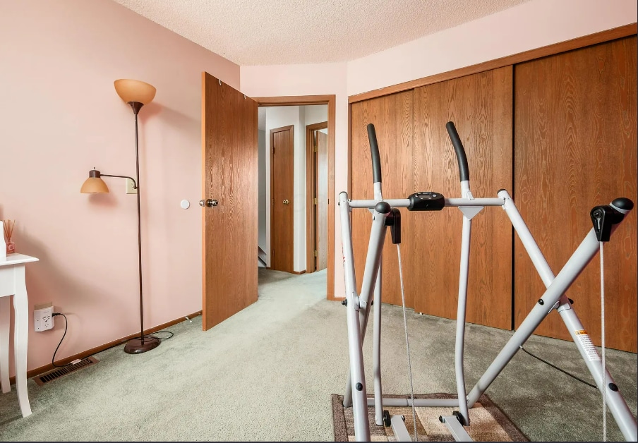 Building Photo - 4862 Stoneybrook Blvd