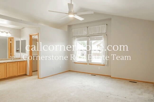 Building Photo - 4775 Sweetgrass Ln