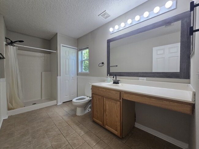 Building Photo - 405 Brooklet Cir