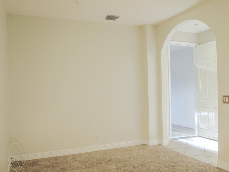 Building Photo - 124 Jesup Ln