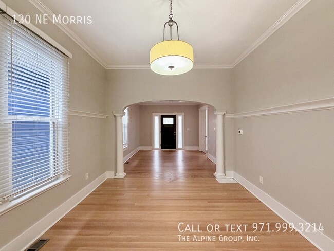 Building Photo - 130 NE Morris-