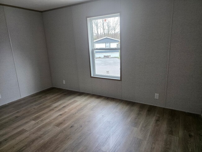 Building Photo - 28 Yoakum Cir