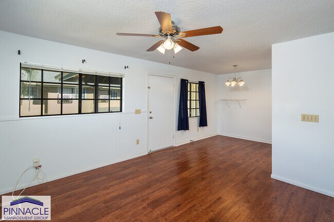 Building Photo - 91-1036 Kaiau Ave #10G