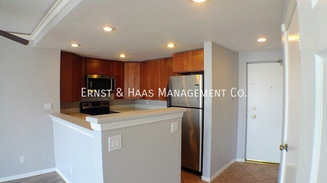 Building Photo - 700 E Ocean Blvd