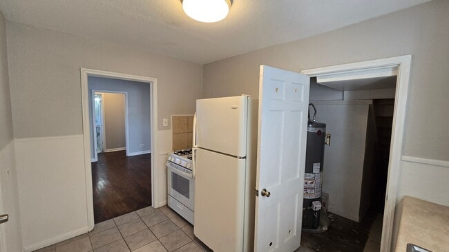 Building Photo - 323 Claremont Ave