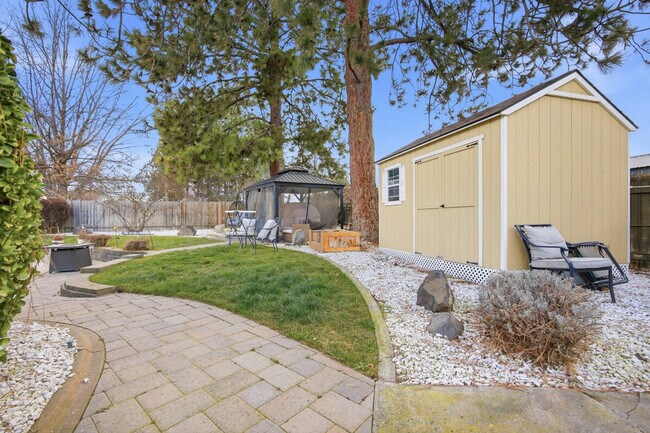 Building Photo - 1709 S Perry Ct