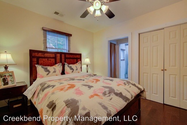 Building Photo - 3 br, 2 bath House - 22 Maverick