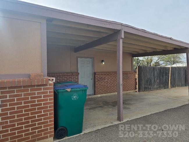 Building Photo - 15965 N Forecastle Ave