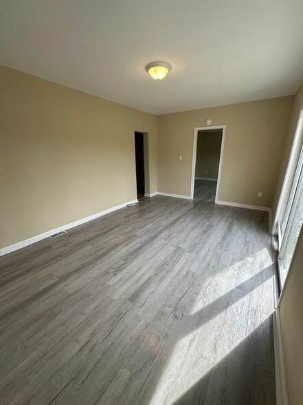 Building Photo - 74 Matthews Rd