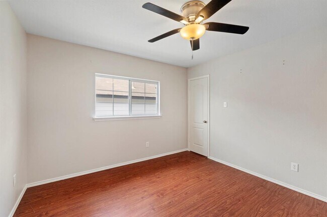 Building Photo - 1809 Ruthie Run