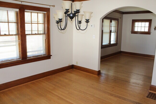 Dining room - 7532 27th Ave