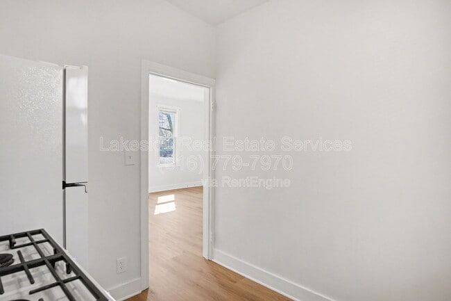 Building Photo - 1101 Dayton St SW