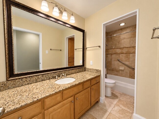 Building Photo - 15531 Mosscove Cir