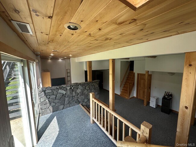 Building Photo - 109 Brush Hill Rd