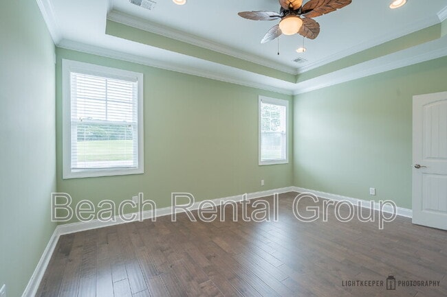 Building Photo - 121 Champions Village Dr