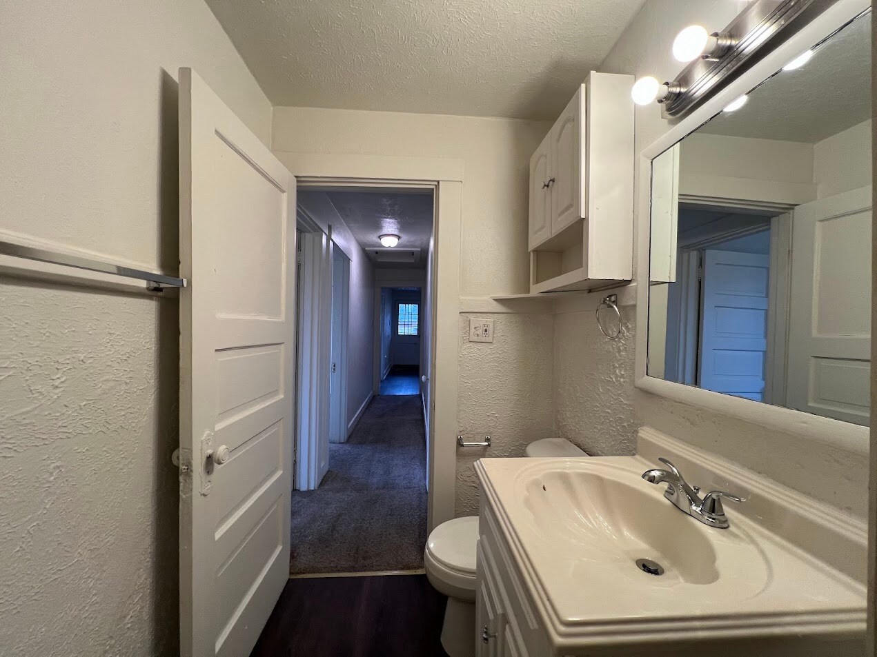 Building Photo - 610 Short St