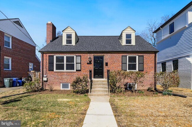 Building Photo - 5713 5th St S