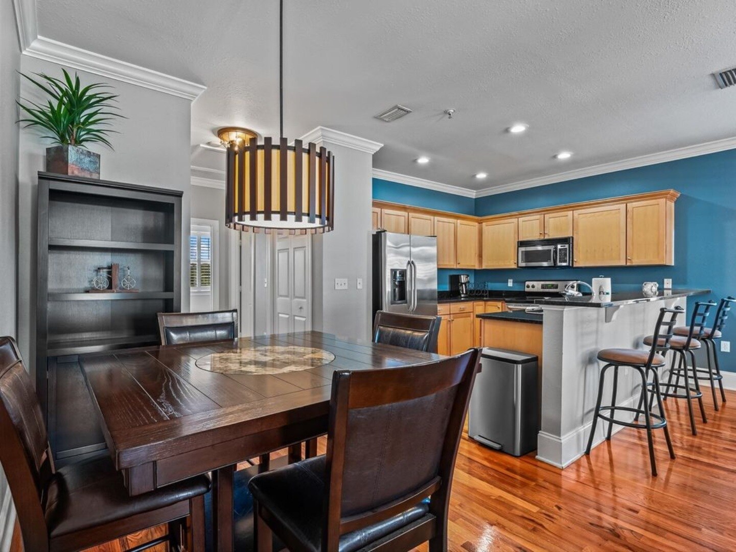 Building Photo - 415 Saint Francis St