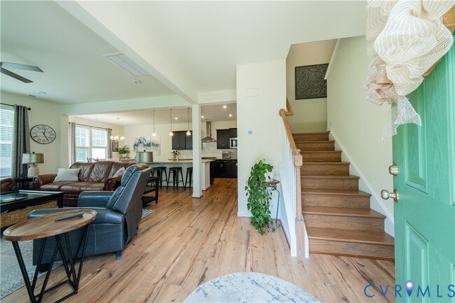 Building Photo - 18401 Palisades Ct