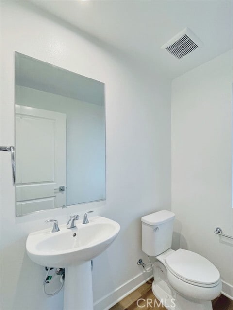 Building Photo - 1618 W Cara Dr