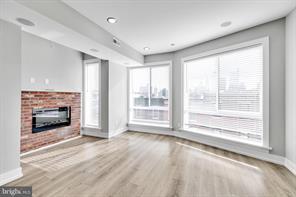 Building Photo - 1617 Brown St