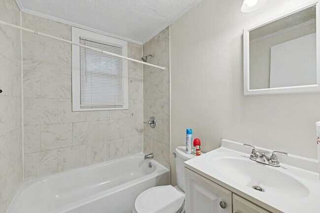Building Photo - 4202 Barnwell Ave