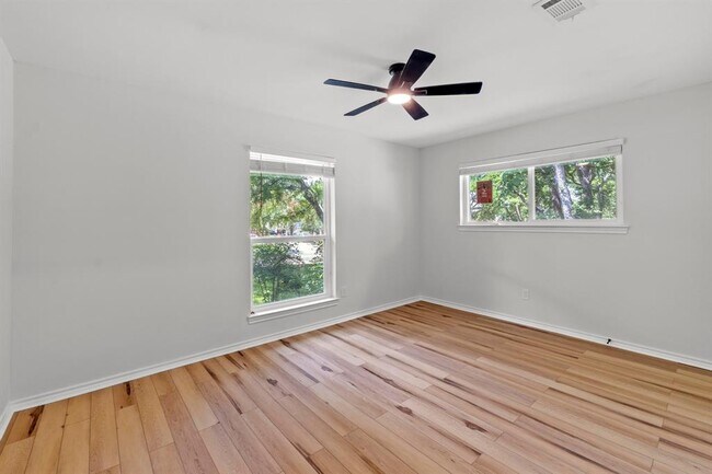 Building Photo - 801 Lime Rock Dr