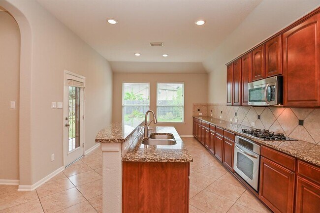 Building Photo - 6803 Millwright St