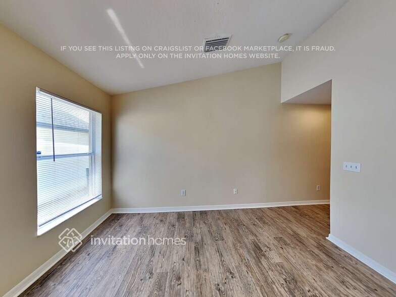 Building Photo - 5223 Sunset Canyon Dr