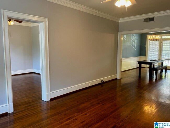 Building Photo - 3007 Highland Ave