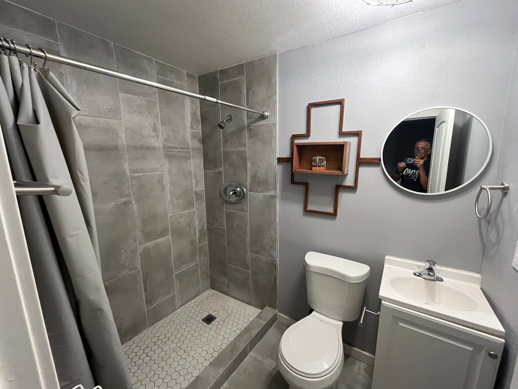 Building Photo - 496 W Mohave St