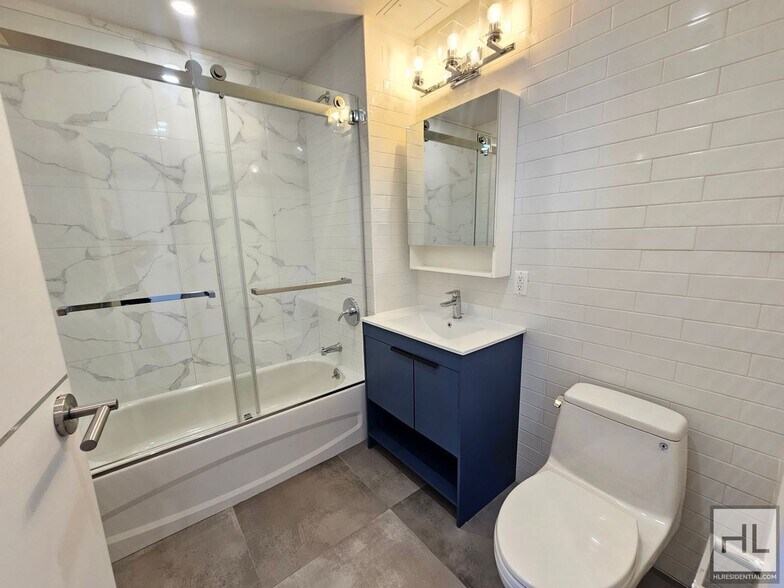 Building Photo - Northern Boulevard