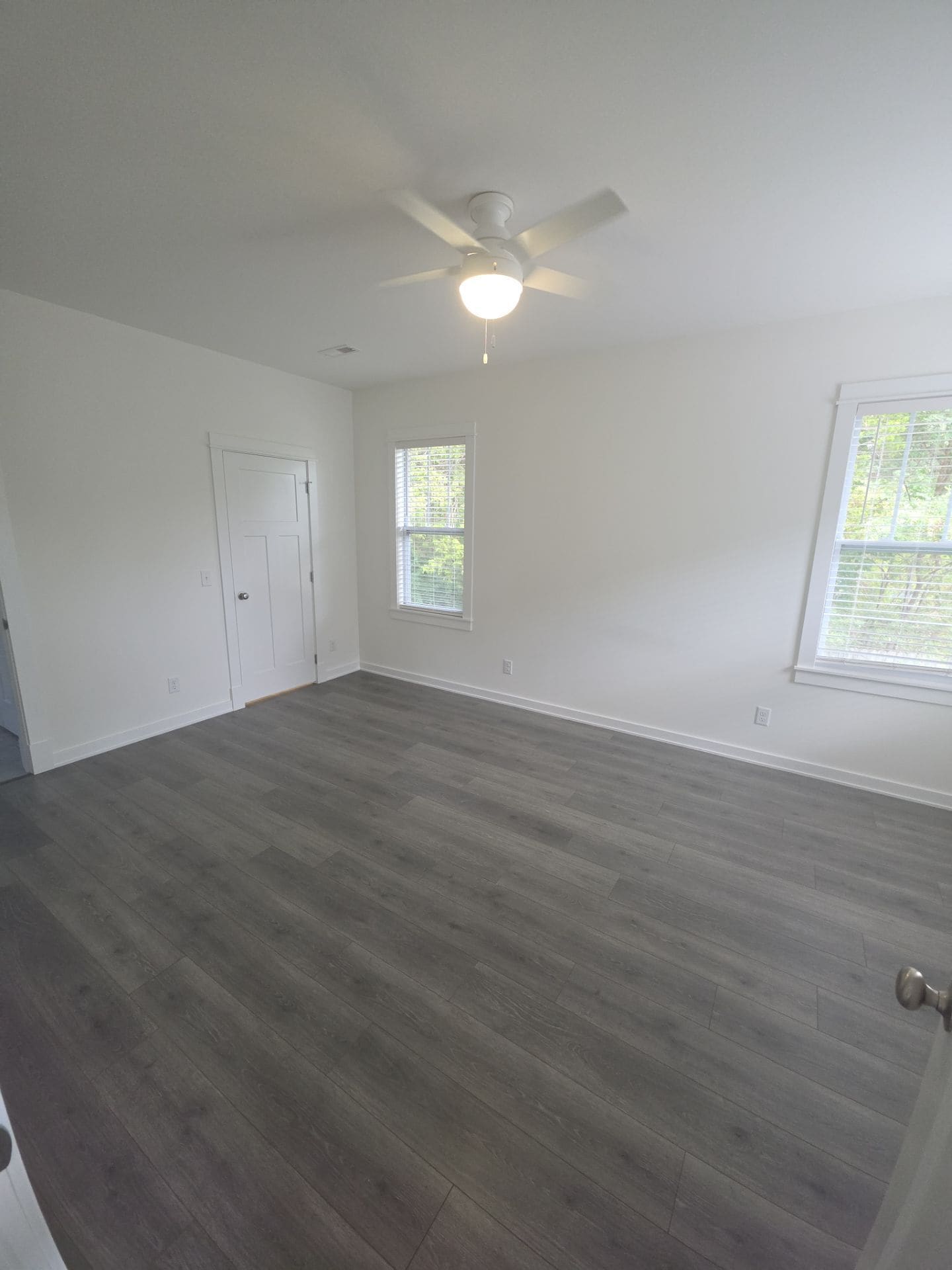 Building Photo - 409 Juniper Dr