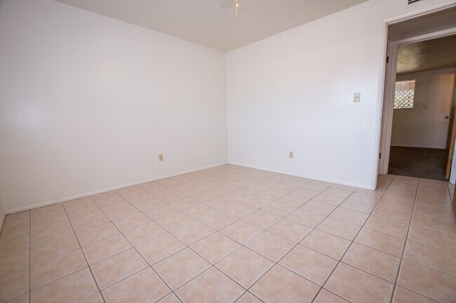 Building Photo - Large Corner Lot Santé Fe Home, Over 1650 ...