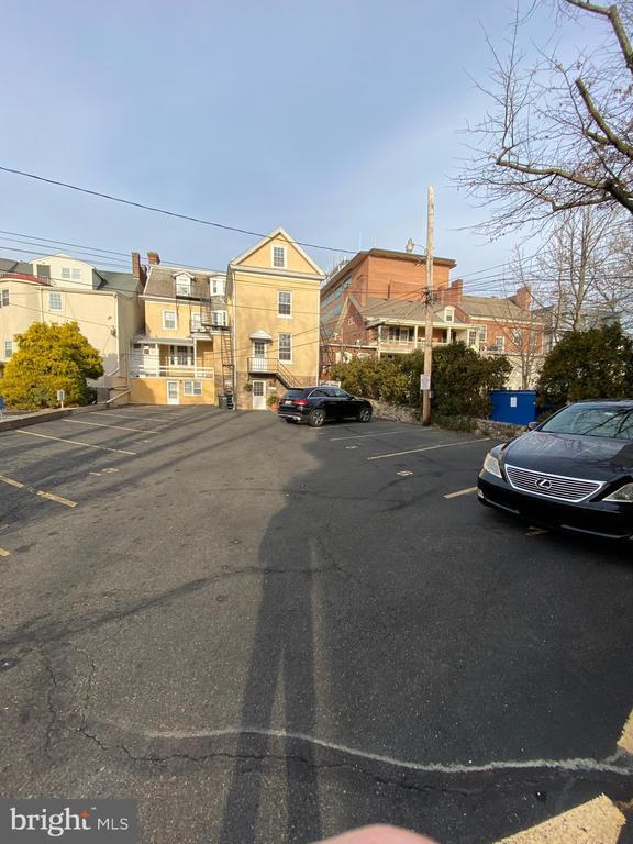 Building Photo - 50 East St