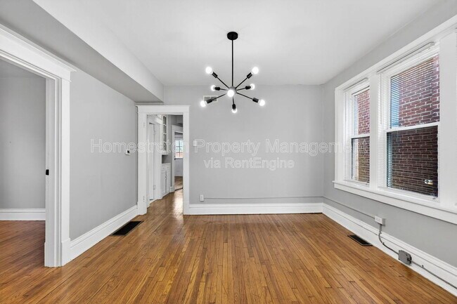 Building Photo - 3923 Miami St